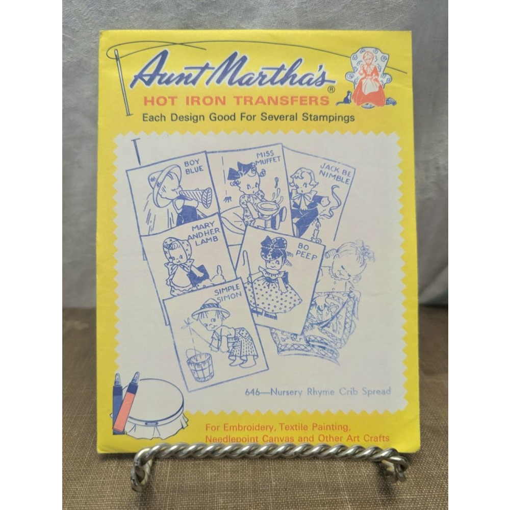 Aunt Martha's hot iron transfers

For embroidery, textile painting, needlepoint
